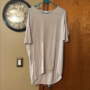 LuLaRoe Light Gray Tunic Top Small